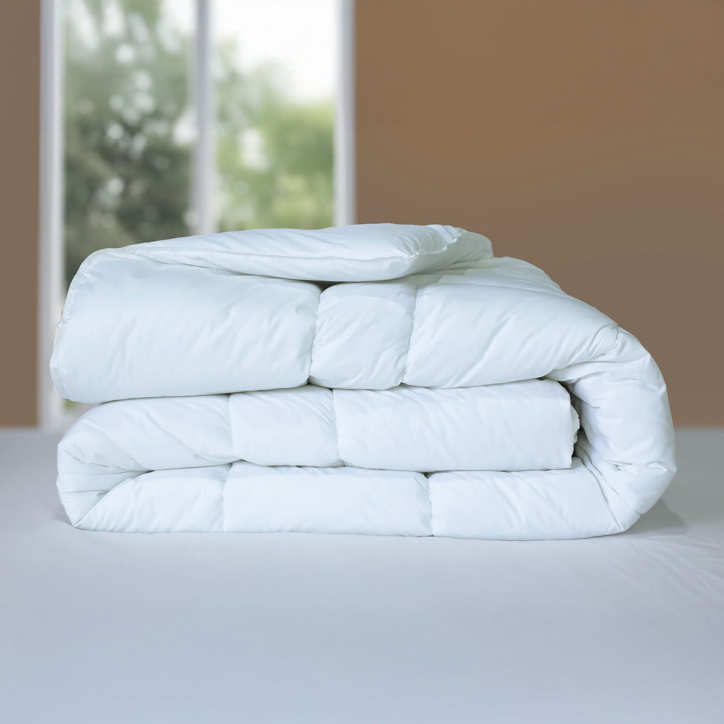 Five Star Hotel Collection® Down Alternative Comforter
