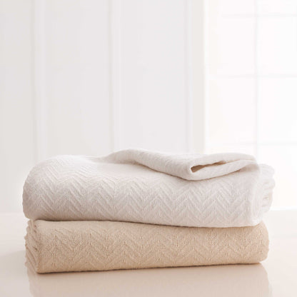 Grand Patrician Suites® Blanket